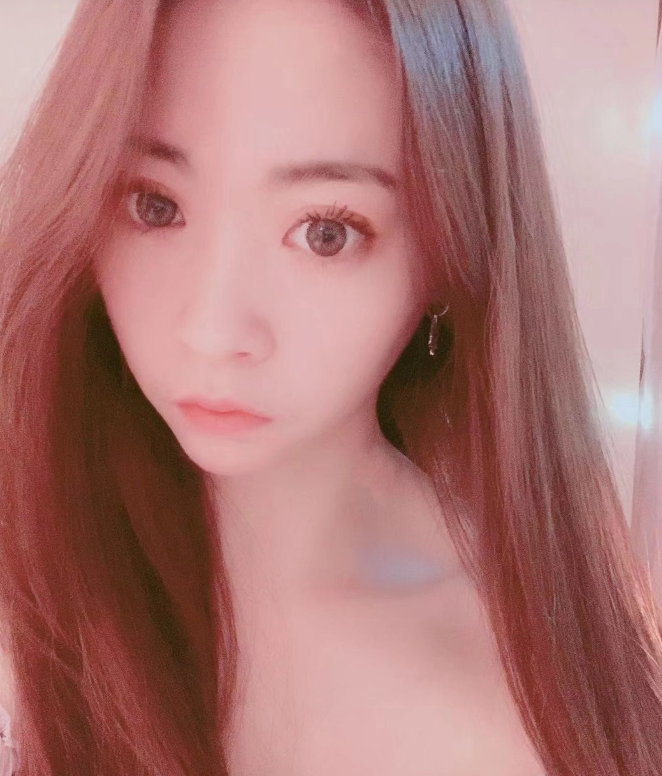 肤白貌美的妹子